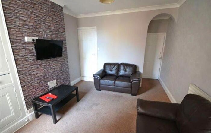 3 Bedroom Terraced House To Rent In Grasmere Street, Leicester, LE2