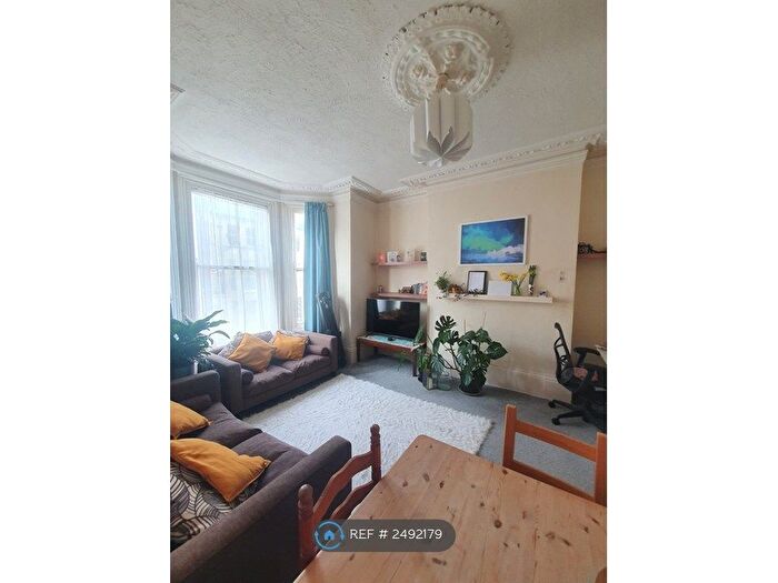 2 Bedroom Flat To Rent In Nightingale Road, Southsea, PO5