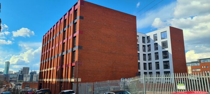 2 Bedroom Flat To Rent In Moseley Gardens, City Centre, B12