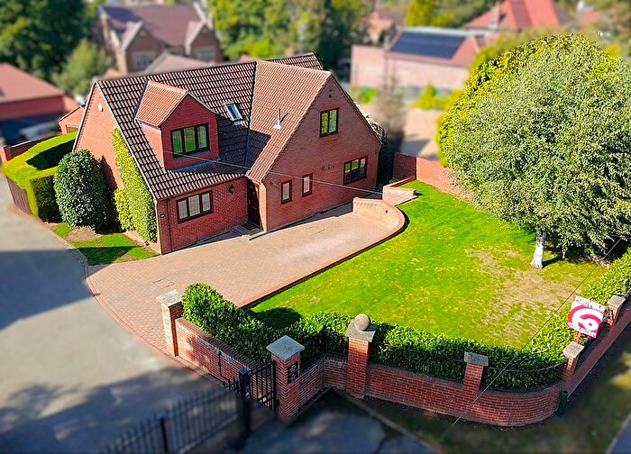 4 Bedroom Detached House For Sale In Bawtry Road, Doncaster, DN4