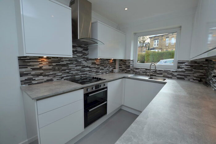 2 Bedroom Apartment To Rent In Oakdale Court, Oakdale Road, S7