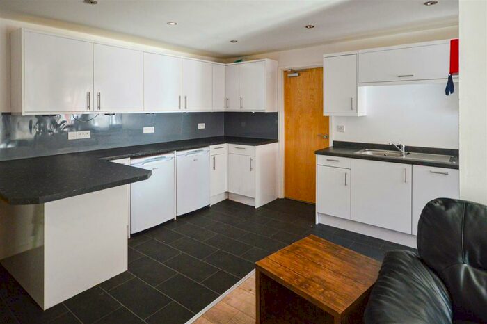 6 Bedroom Flat To Rent In Flat The Forum, Tiverton Way, Cambridge, CB1