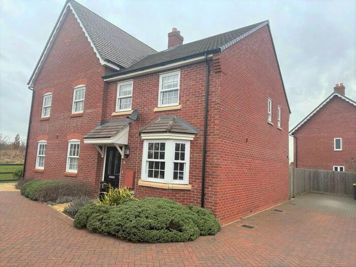 3 Bedroom Semi-Detached House To Rent In Noah Walk, Kempston, Bedford, MK42