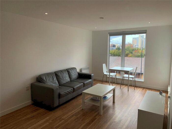 2 Bedroom Flat To Rent In The Exchange, Elmira Way, Salford Quays, Greater Manchester, M5