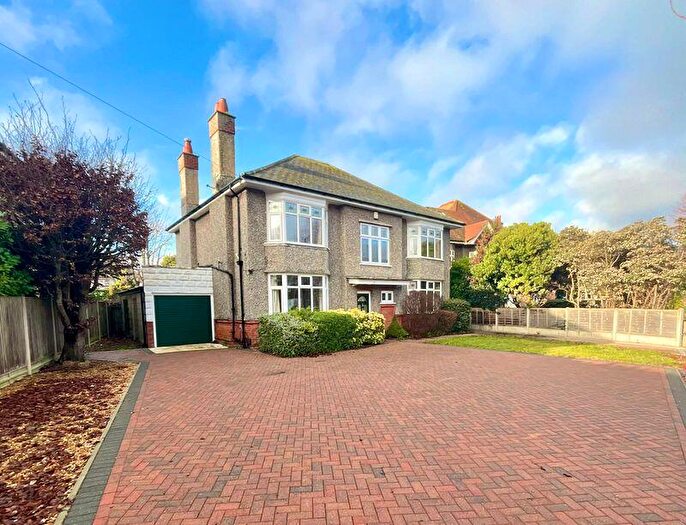 5 Bedroom Detached House For Sale In Browning Avenue, Boscombe Manor, BH5