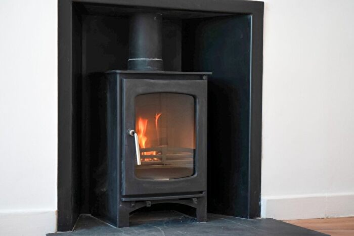 2 Bedroom Cottage To Rent In Main Street, Upper Largo, KY8