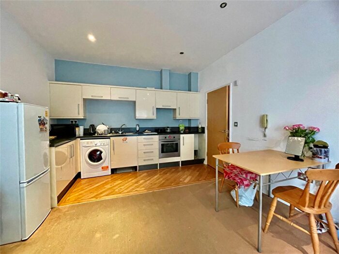 2 Bedroom Flat For Sale In Grimshaw Place, Preston, Lancashire, PR1
