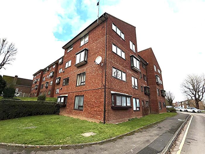 1 Bedroom Flat For Sale In Whitehaven Close, Bromley, BR2