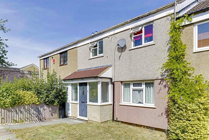 3 Bedroom Terraced House For Sale In Spruce Hill, Harlow, CM18