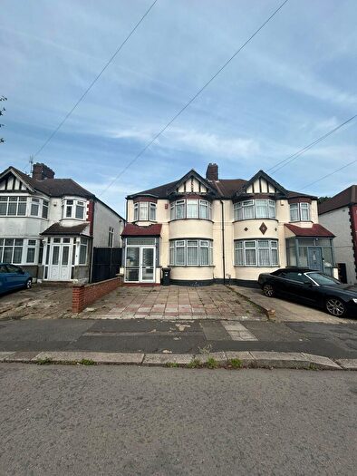 3 Bedroom Semi-Detached House For Sale In Danehurst Gardens, IG4