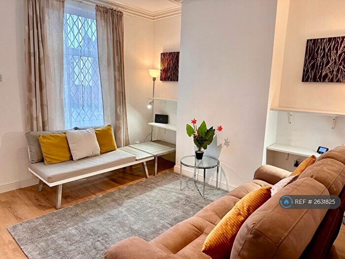 3 Bedroom Terraced House To Rent In Fentonville Street, Sheffield, S11