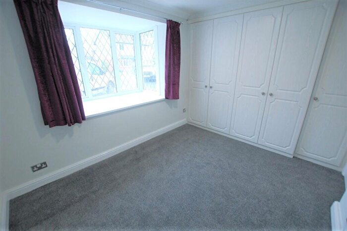 2 Bedroom Apartment To Rent In Stirrup Gate, Worsley, M28