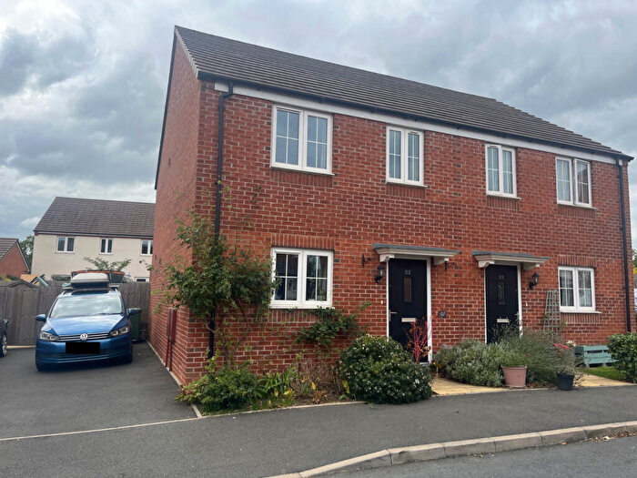 3 Bedroom Semi-Detached House For Sale In Langley Grove, Twyning, Tewkesbury, GL20