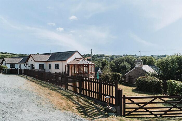 3 Bedroom Smallholding For Sale In Tresaith, Cardigan, SA43