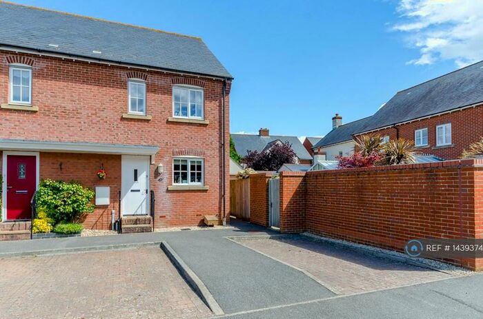 2 Bedroom Semi-Detached House To Rent In Malmesbury Close, Christchurch, BH23