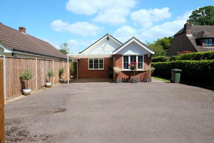 3 Bedroom Detached House For Sale In Park Lane, Marchwood, Southampton, SO40