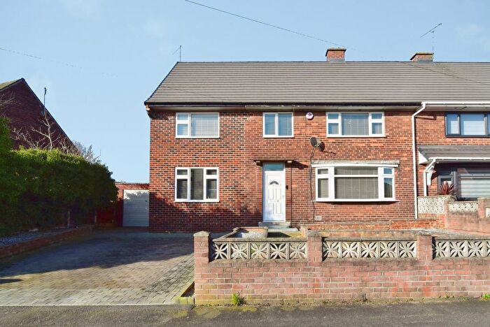 4 Bedroom Semi Detached House For Sale In Nickerwood Drive, Sheffield, South Yorkshire, S26