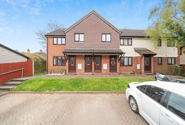 1 Bedroom Maisonette For Sale In Clarendon Mews, Wallington, SM6