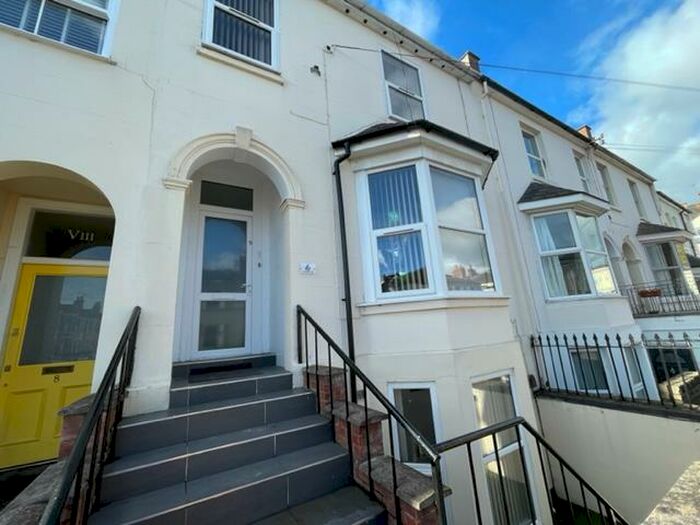 8 Bedroom Terraced House To Rent In Forfield Place, Leamington Spa, CV31