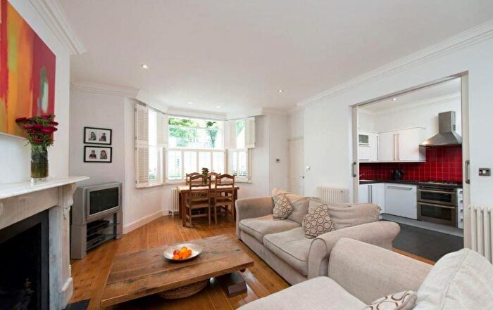 2 Bedroom Flat To Rent In Belsize Crescent, Belsize Park, NW3