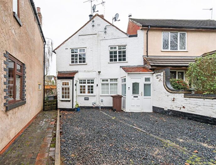 2 Bedroom Cottage For Sale In Warwick Road, Chadwick End, Solihull, B93