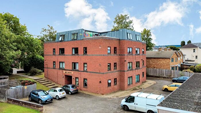 2 Bedroom Flat To Rent In Hales Road, Cheltenham, GL52