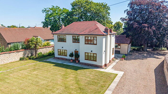 4 Bedroom Detached House For Sale In St. Marys Road, Tickhill, Doncaster, DN11