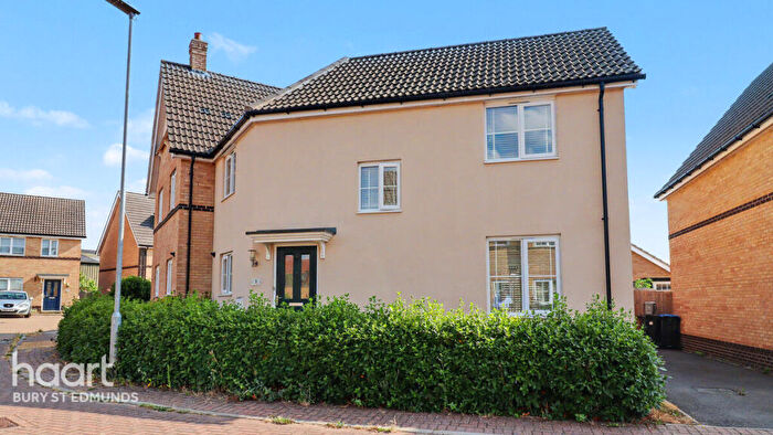 3 Bedroom Semi Detached House For Sale In Monks Path, Elmswell, Bury St Edmunds, IP30