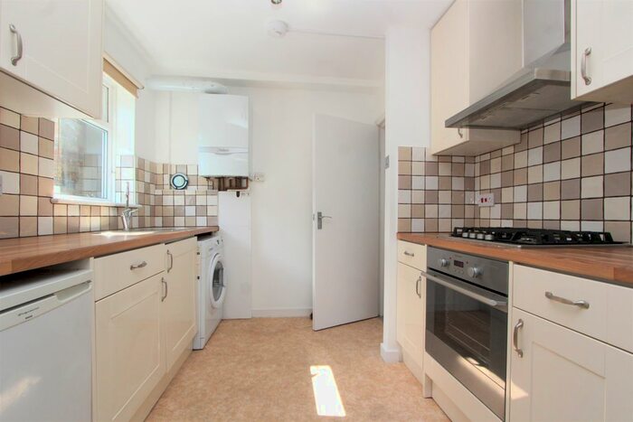 1 Bedroom Flat To Rent In Ferme Park Road, Crouch End, N8