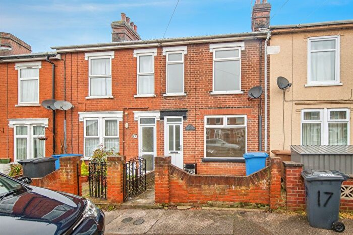 3 Bedroom Terraced House For Sale In Gladstone Road, Ipswich, IP3
