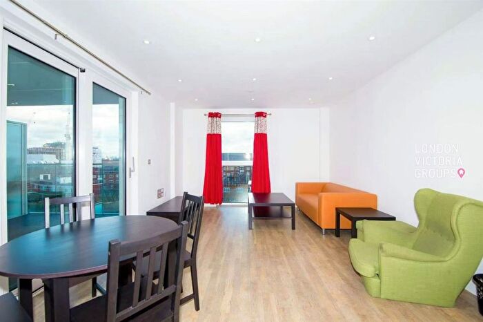 2 Bedroom Flat To Rent In Bach House, Wandsworth Road, London, SW8