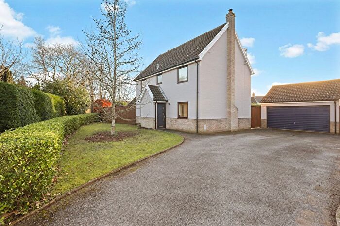 3 Bedroom Detached House For Sale In Farriers Close, Martlesham Heath, IP5