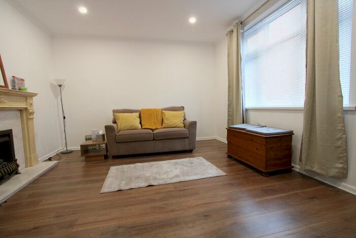 Studio To Rent In Seeley Drive, London, SE21
