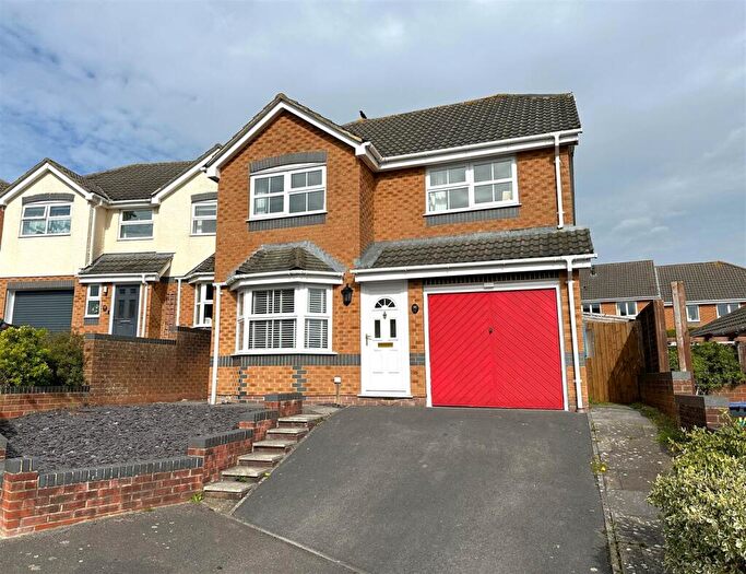 4 Bedroom Detached House For Sale In Wishart Way, Chippenham, SN15