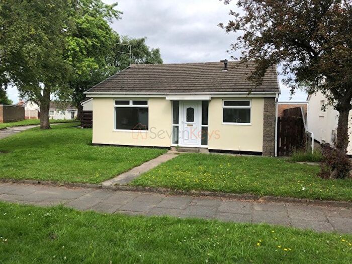 2 Bedroom Detached Bungalow To Rent In Allerdene Walk, Whickham, Newcastle Upon Tyne, NE16