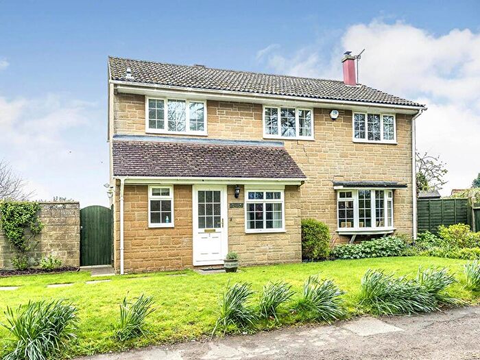 4 Bedroom Detached House For Sale In Henning Way Milborne Port, DT9