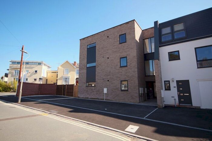 2 Bedroom Flat To Rent In Church Road, St. Marks, Cheltenham, GL51