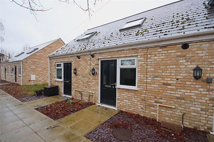 1 Bedroom Terraced House To Rent In Garden Walk, Cambridge, CB4