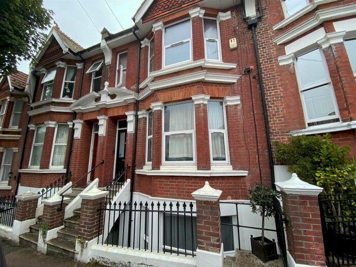 1 Bedroom Flat To Rent In St James`s Avenue, Brighton, BN2