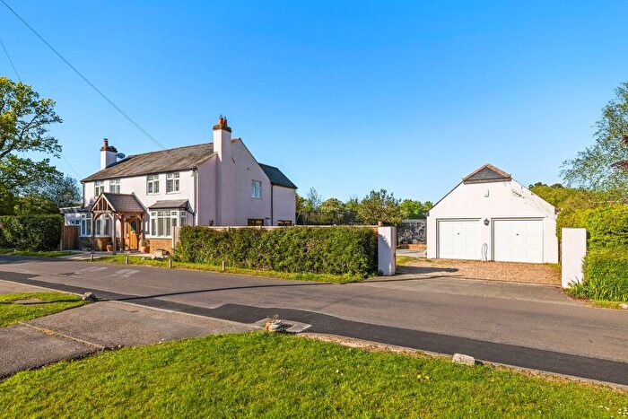 5 Bedroom Detached House For Sale In Crouch Lane, Winkfield, SL4