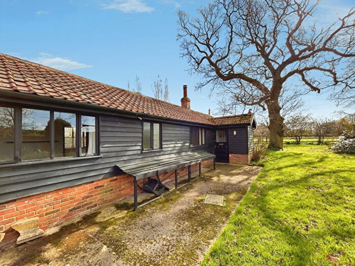 1 Bedroom Flat To Rent In Old London Road, Copdock, Ipswich, IP8