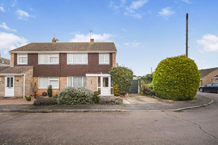 3 Bedroom Semi Detached House For Sale In Wells Close, Brampton, PE28