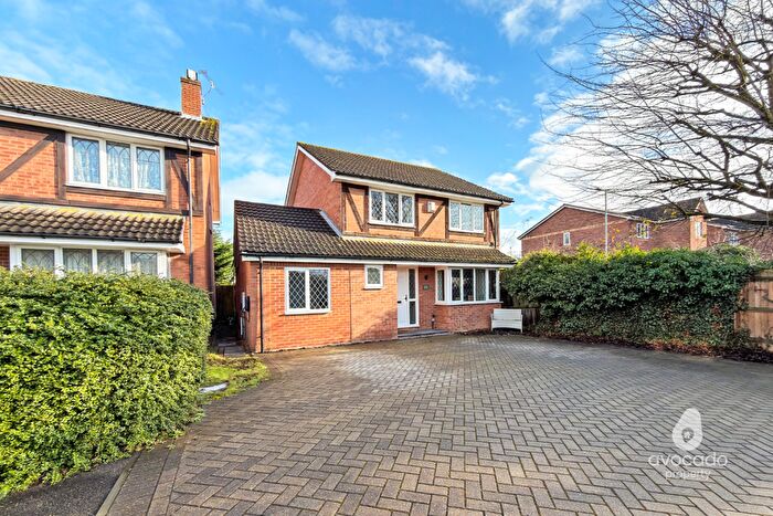 4 Bedroom Detached House For Sale In Farley Copse, Bracknell, RG42