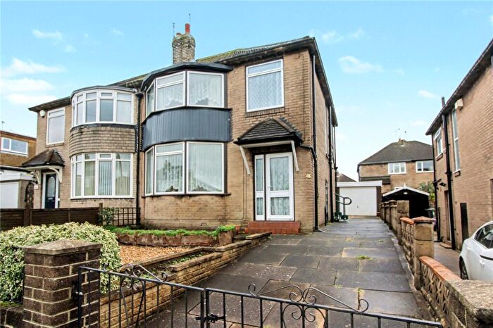 3 Bedroom Semi-Detached House For Sale In Kingswear Crescent, Leeds, West Yorkshire, LS15