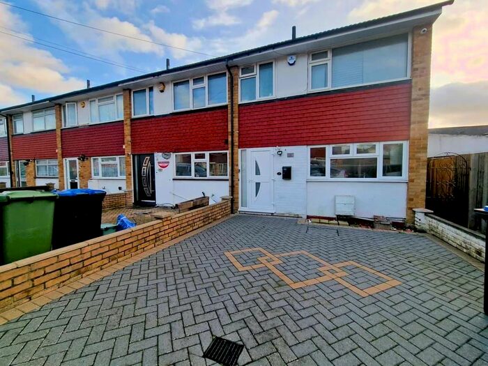 3 Bedroom Terraced House To Rent In Vane Close, Harrow, HA3