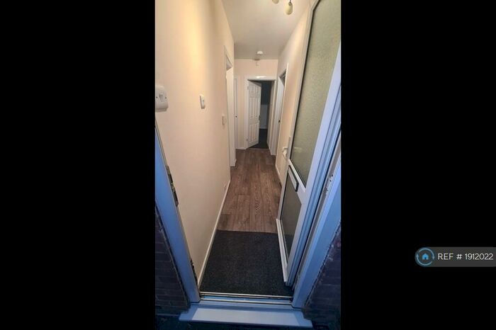 2 Bedroom Maisonette To Rent In Whitby Road, Ruislip, HA4