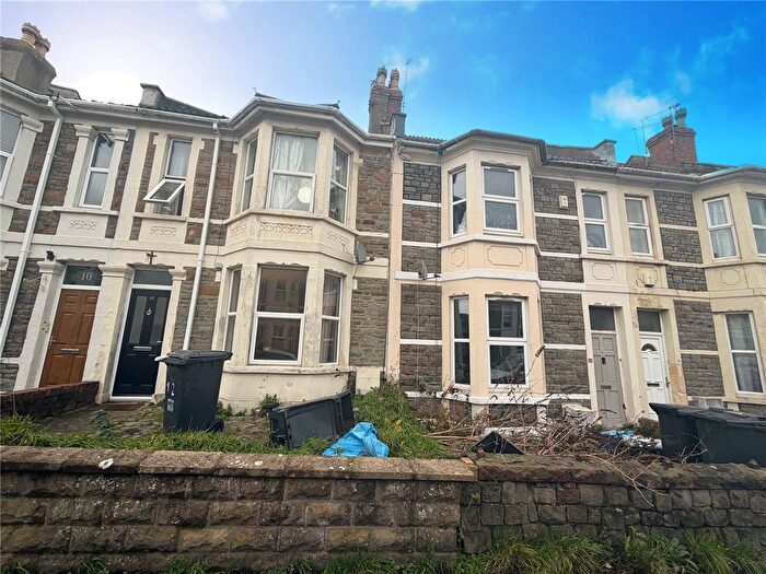 6 Bedroom Terraced House To Rent In Quarrington Road, Horfield, BS7