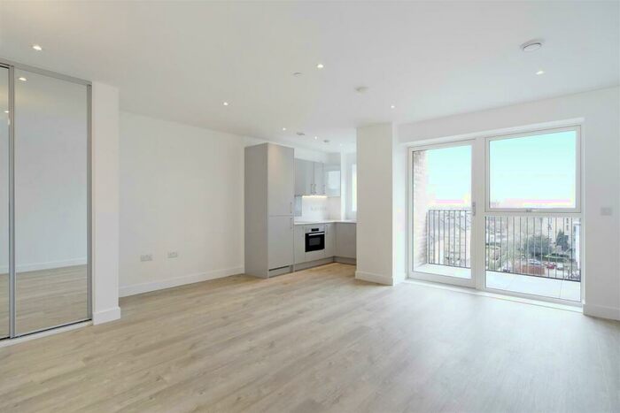 Studio To Rent In Byron Court, St John's Road, Harrow, HA1