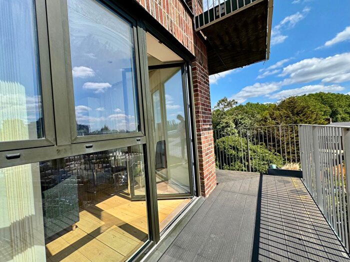 2 Bedroom Flat For Sale In Prince Court, Nelson Street, Canning Town, London, E16