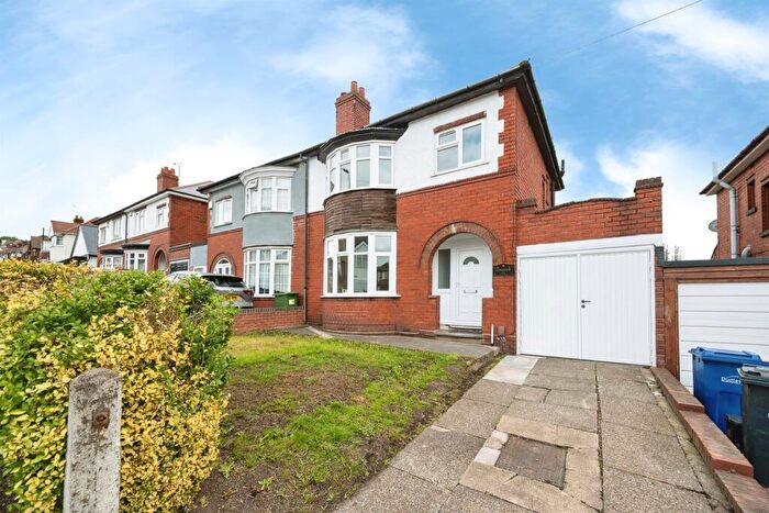 3 Bedroom Semi Detached House For Sale In Buffery Road, Dudley, DY2